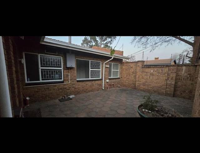 3 BEDROOM PROPERTY TO RENT IN PETERSFIELD